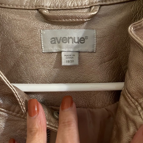 Avenue Blush Metallic Faux Leather Jacket 18/20 - Picture 4 of 8